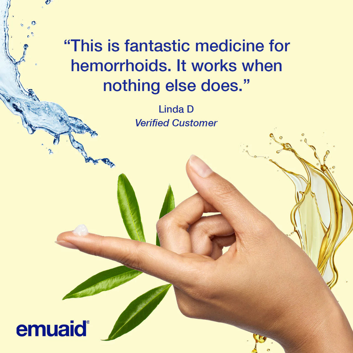 mano che applica la crema per la cura della pelle con acqua e foglie sfondo